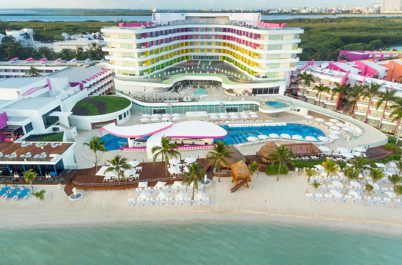 Temptation At The Tower Cancun Resort (Adults Only) 5*,